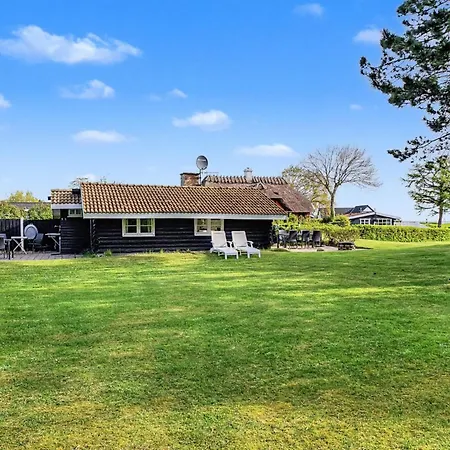 Kato - 125m From The Sea By Interhome Feriehus Spodsbjerg